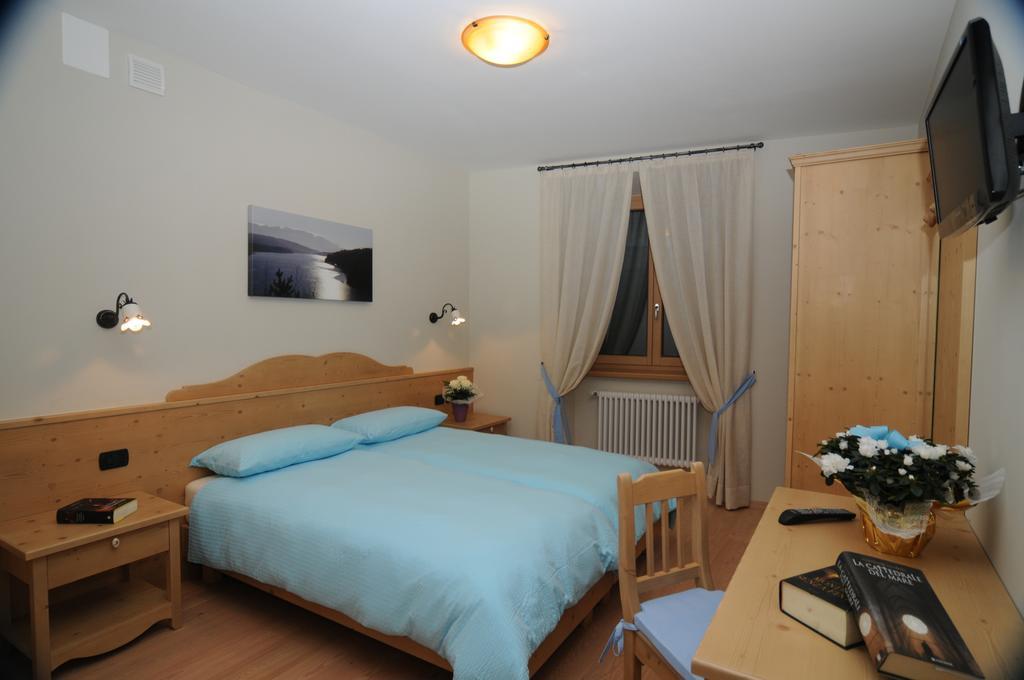Villa Agritur Primo Sole Cles Habitación foto