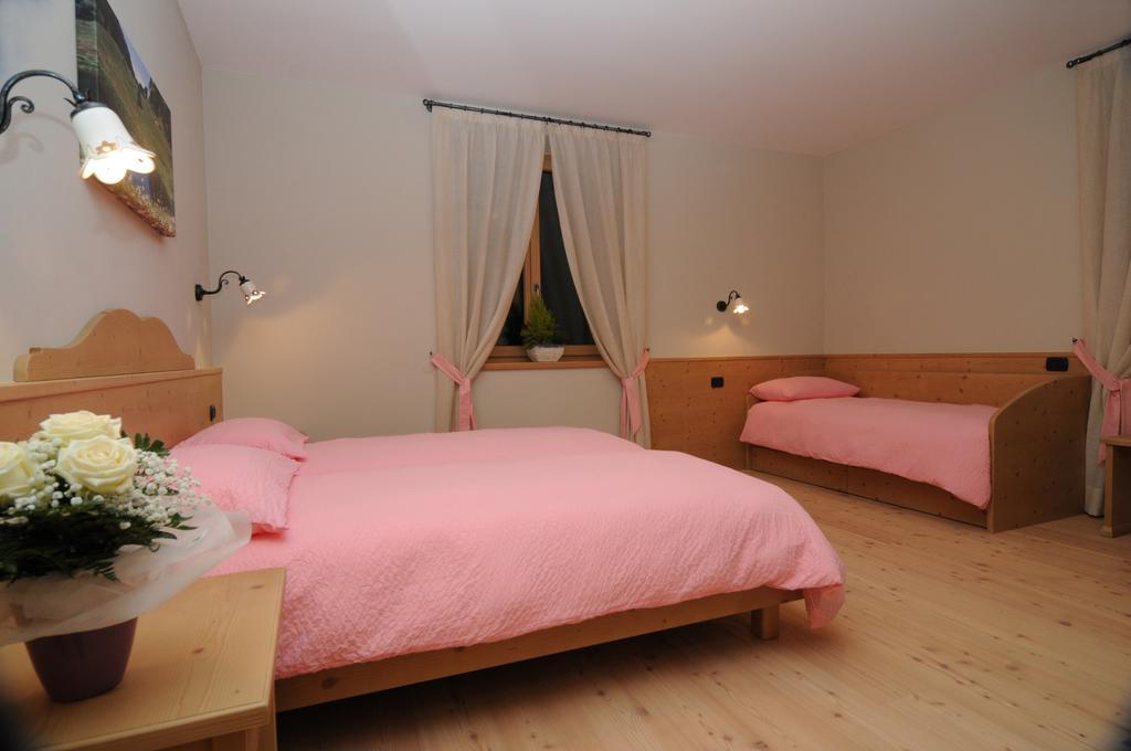 Villa Agritur Primo Sole Cles Habitación foto